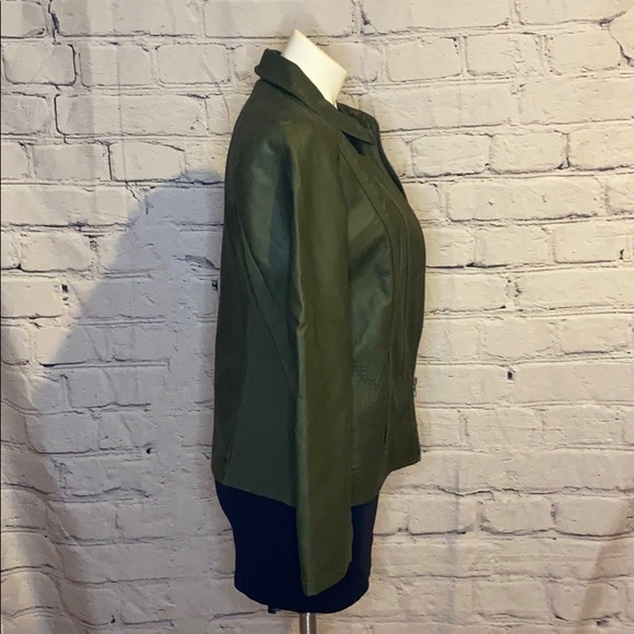 NWT Faux leather dark green zipper jacket - Picture 4 of 8